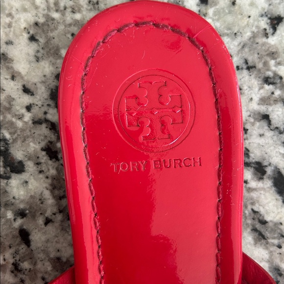 TORY BURCH Red Sandals with Logo Detail. Size 6 1/2M - Picture 6 of 6